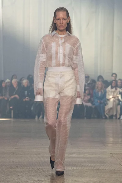 Look 1
